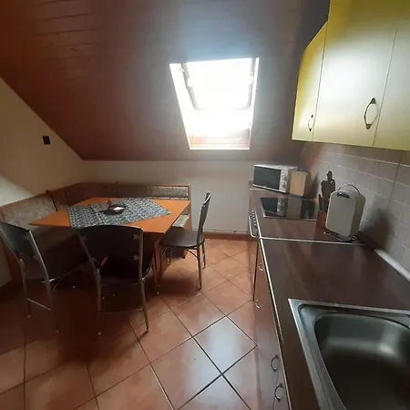 Apartamento Estike Merevfalú Kerti Medencével